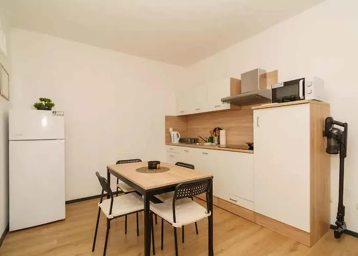 Apartment Near In 54775